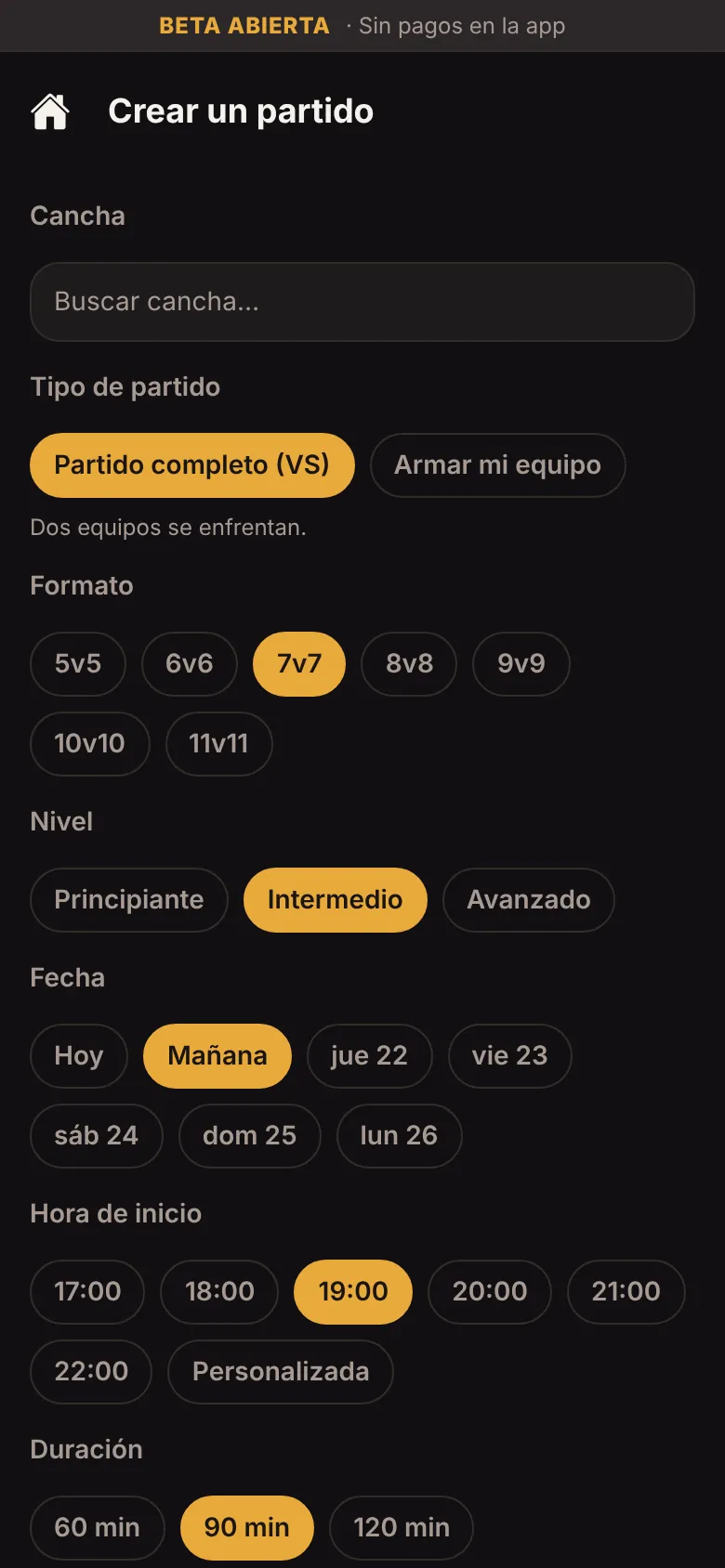 Formulario para crear un partido: cancha, tipo, formato de 5v5 a 11v11, nivel, fecha y hora. Captura de la beta con datos de ejemplo (DEMO).